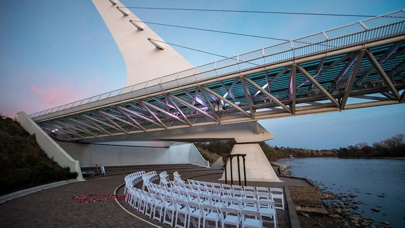 Sheraton Redding Hotel At The Sundial Bridge Экстерьер фото
